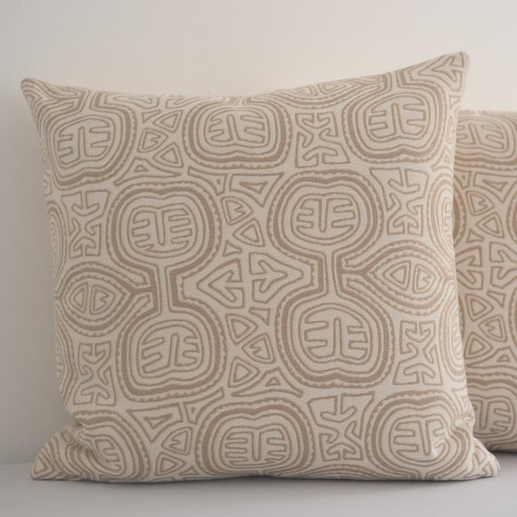 Taino, Tan & Beige Decorative Indoor/Outdoor Pillow Cover 22" x 22" - Picture 1 of 3